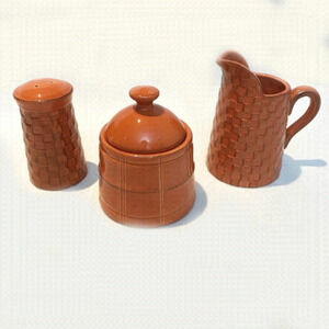 𝅺AMERICAN Atelier Cream, Sugar Bowl & Pepper Shaker